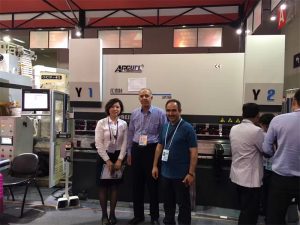 Earl melon I clienti visitano la nostra fiera