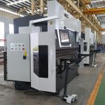 Pressa piegatrice idraulica sincronizzata ad alte prestazioni con Robot